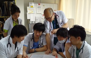 病棟 班回診